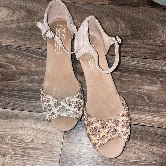 TOMS STUCCO Satin Woven Platform Wedge - Picture 1 of 8